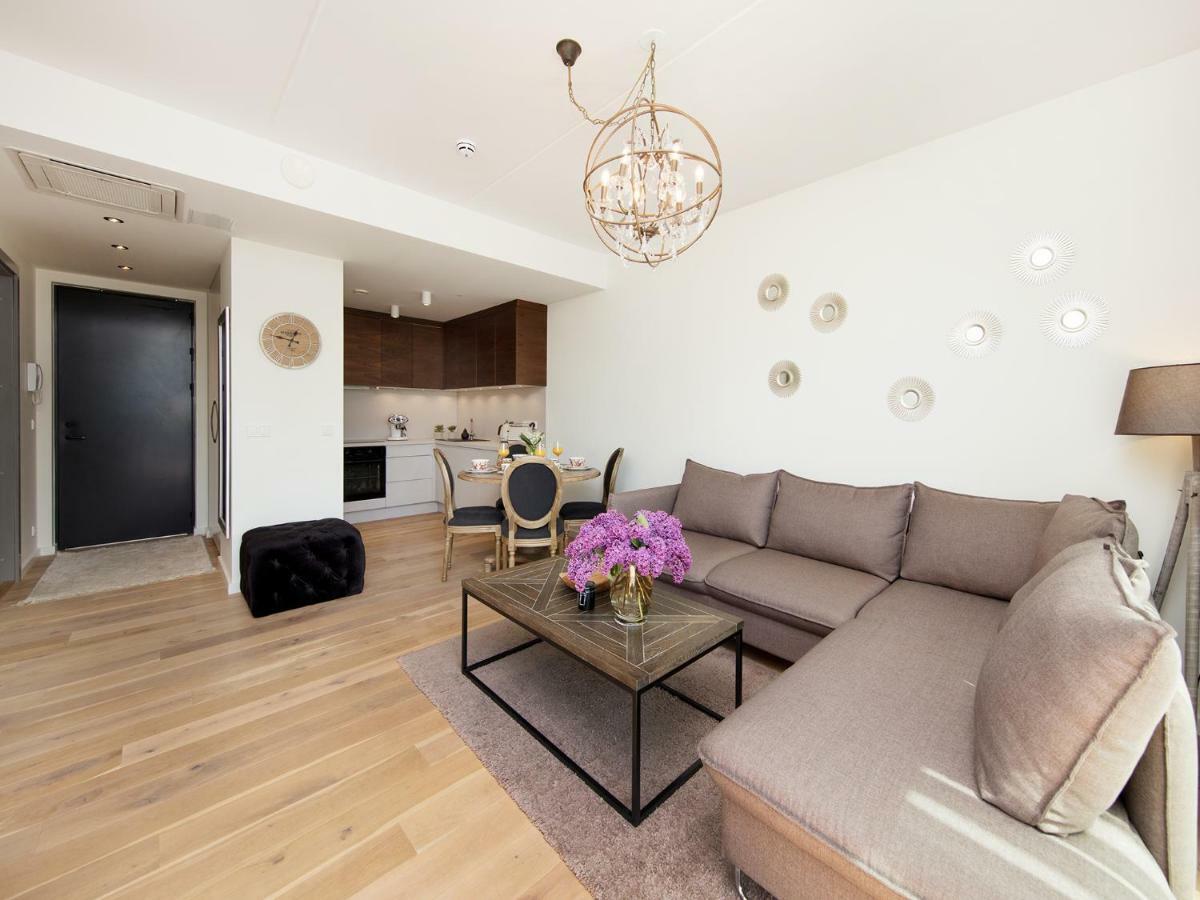 One Apartments Пярну Екстериор снимка